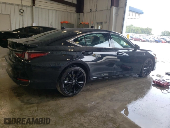 2022 Lexus ES 300h F Sport with VIN 58AGA1C15NU018164, listed as a Copart auction lot 64182814 with 4,474 mi miles and Salvage title. Bid and sale history available at DreamBid. Image 3.