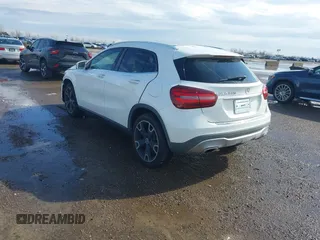 2019 Mercedes-Benz GLA 250 z VIN WDCTG4EB8KU000862, wystawiony jako IAAI lot #41449565 z przebiegiem 78 490 mil mil oraz . Historia ofert i sprzedaży dostępna na DreamBid. Obrazek 3.