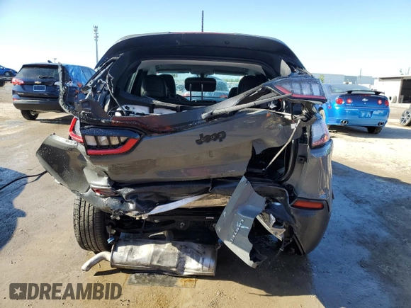 2019 Jeep Cherokee Limited with VIN 1C4PJLDBXKD428209, listed as a Copart auction lot 46107223 with 34,532 mi miles and Salvage Title. Bid and sale history available at DreamBid. Image 6.