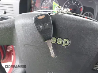 2008 Jeep Patriot Sport z VIN 1J8FT28W58D547879, wystawiony jako IAAI lot #41964758 z przebiegiem 97 941 mil mil oraz . Historia ofert i sprzedaży dostępna na DreamBid. Obrazek 11.