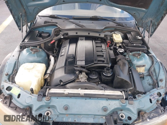 1999 BMW Z3 2.5 z VIN 4USCH9339XLG00523, wystawiony jako IAAI lot #42471650 z przebiegiem 180 985 mil mil oraz . Historia ofert i sprzedaży dostępna na DreamBid. Obrazek 10.