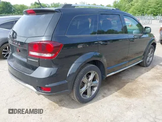 2017 Dodge Journey Crossroad Plus with VIN 3C4PDDGG5HT702830, listed as a IAAI auction lot 42517948 with 129,142 mi miles and . Bid and sale history available at DreamBid. Image 4.