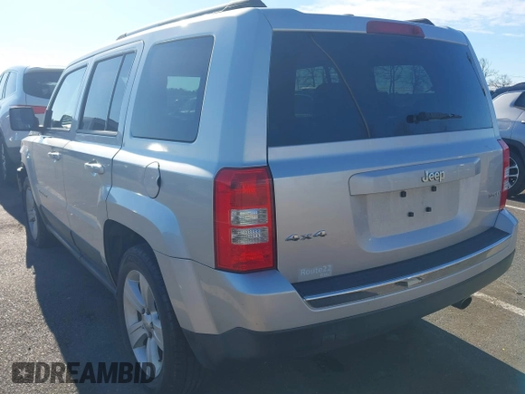 2012 Jeep Patriot Limited with VIN 1C4NJRCB4CD649916, listed as a IAAI auction lot 41732193 with 137,359 mi miles and . Bid and sale history available at carsss.com. Image 3.