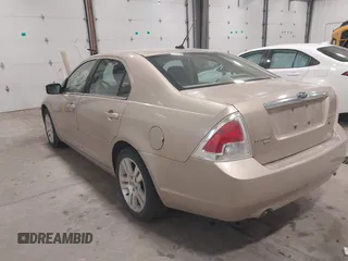 2007 Ford Fusion SEL with VIN 3FAHP02187R185614, listed as a IAAI auction lot 42027597 with 165,466 mi miles. Bid and sale history available at carsss.com. Image 3.