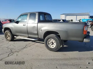 1995 Toyota T100 z VIN JT4VD22F4S0008399, wystawiony jako Copart lot #42249755 z przebiegiem 282 751 mil mil oraz Czysty tytuł • Clean title. Historia ofert i sprzedaży dostępna na DreamBid. Obrazek 2.