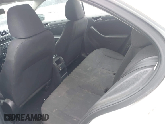 2015 Volkswagen Jetta Sedan 1.8T SE with VIN 3VWD17AJXFM324736, listed as a IAAI auction lot 42038277 with 151,817 mi miles. Bid and sale history available at carsss.com. Image 8.