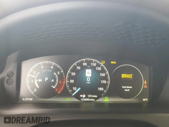 2016 Jaguar XJ Portfolio with VIN SAJWA2G70G8V93006, listed as a Copart auction lot 52324635 with 123,690 mi miles and Salvage Title. Bid and sale history available at DreamBid. Image 9.