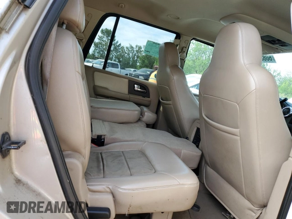2005 Ford Expedition Special Service z VIN 1FMPU16525LA51707, wystawiony jako Copart lot #60884385 z przebiegiem 139 985 mil mil oraz Czysty tytuł • Clean title. Historia ofert i sprzedaży dostępna na DreamBid. Obrazek 11.