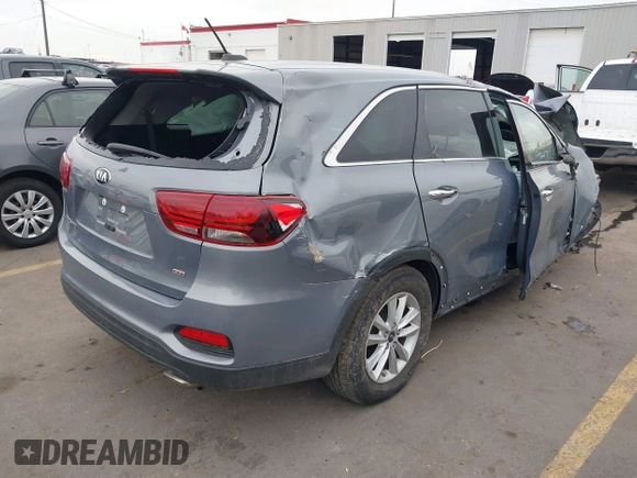 2020 Kia Sorento LX with VIN 5XYPG4A33LG623783, listed as a IAAI auction lot 41425268 with 39,284 mi miles. Bid and sale history available at carsss.com. Image 4.