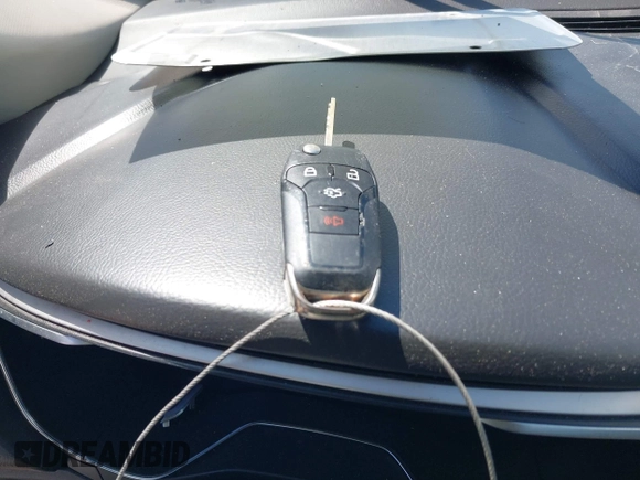 2013 Ford Fusion SE Hybrid z VIN 3FA6P0LU9DR349321, wystawiony jako IAAI lot #42156321 z przebiegiem 90 688 mil mil oraz . Historia ofert i sprzedaży dostępna na DreamBid. Obrazek 11.
