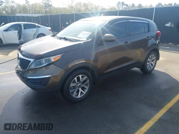 2014 Kia Sportage LX with VIN KNDPB3AC9E7648454, listed as a IAAI auction lot 41898146 with 200,934 mi miles. Bid and sale history available at carsss.com. Image 2.