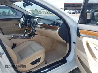 2011 BMW 5 Series 535i z VIN WBAFR7C50BC804345, wystawiony jako IAAI lot #41856642 z przebiegiem 127 357 mil mil oraz . Historia ofert i sprzedaży dostępna na DreamBid. Obrazek 5.