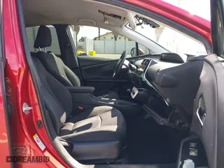 2017 Toyota Prius Two with VIN JTDKBRFU0H3538662, listed as a IAAI auction lot 42011499 with 90,862 mi miles. Bid and sale history available at carsss.com. Image 5.