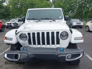 2022 Jeep Wrangler Unlimited Sahara with VIN 1C4JJXP69NW229124, listed as a IAAI auction lot 42525560 with 45,857 mi miles and . Bid and sale history available at DreamBid. Image 12.