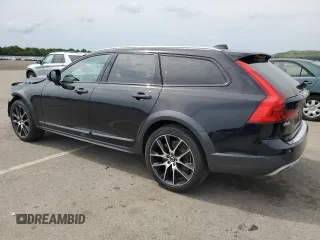 2020 Volvo V90 z VIN YV4A22NL1L1113139, wystawiony jako Copart lot #63751114 z przebiegiem 41 581 mil mil oraz Szkody całkowita. Historia ofert i sprzedaży dostępna na DreamBid. Obrazek 2.