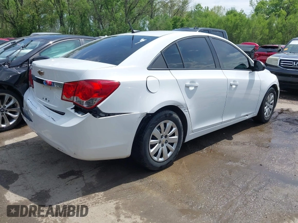 2014 Chevrolet Cruze LS with VIN 1G1PA5SH5E7218650, listed as a IAAI auction lot 42093764 with 189,813 mi miles and . Bid and sale history available at DreamBid. Image 4.