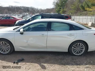 2022 Toyota Avalon Hybrid Limited with VIN 4T1DA1AB1NU013114, listed as a IAAI auction lot 42022922 with 30,686 mi miles. Bid and sale history available at carsss.com. Image 14.