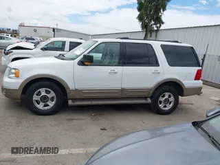 2004 Ford Expedition Eddie Bauer with VIN 1FMPU17L14LA05104, listed as a IAAI auction lot 42064535 with 249,614 mi miles. Bid and sale history available at carsss.com. Image 15.