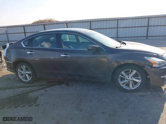 2013 Nissan Altima 2.5 SV with VIN 1N4AL3AP0DN471377, listed as a IAAI auction lot 41783096 with 105,664 mi miles. Bid and sale history available at carsss.com. Image 12.