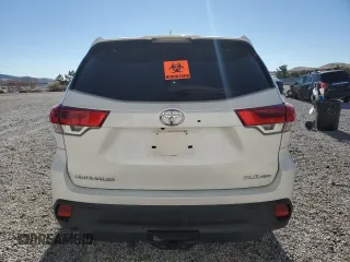2019 Toyota Highlander SE z VIN 5TDJZRFH5KS570491, wystawiony jako Copart lot #50373435 z przebiegiem Nie podano mil oraz Szkoda całkowita • Salvage title. Historia ofert i sprzedaży dostępna na DreamBid. Obrazek 6.