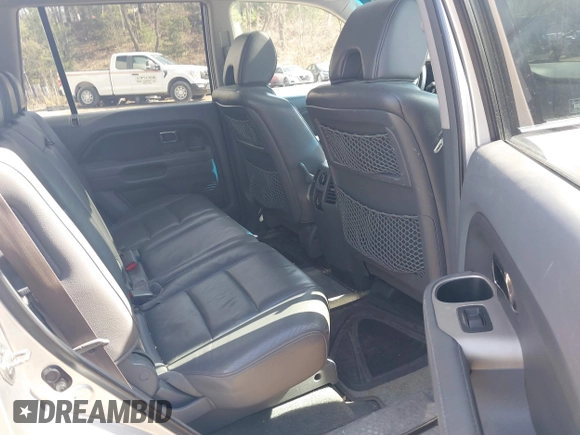 2008 Honda Pilot EX-L with VIN 5FNYF18568B027479, listed as a IAAI auction lot 41820222 with 202,416 mi miles. Bid and sale history available at carsss.com. Image 8.