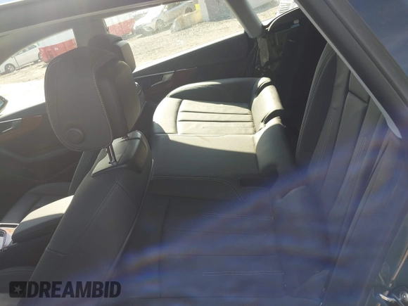 2022 Audi A5 Sportback Premium Plus z VIN WAUCBCF50NA032585, wystawiony jako IAAI lot #42234716 z przebiegiem 38 086 mil mil oraz . Historia ofert i sprzedaży dostępna na DreamBid. Obrazek 8.