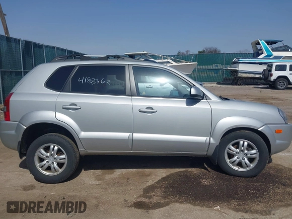 2008 Hyundai Tucson SE with VIN KM8JN72D68U844736, listed as a IAAI auction lot 41823363 with 1 mi miles. Bid and sale history available at carsss.com. Image 13.
