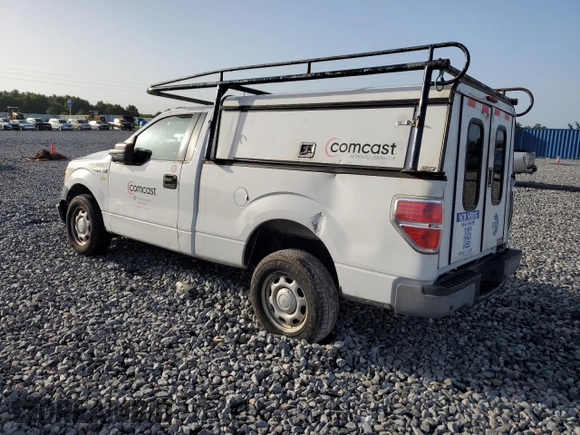 2013 Ford F-150 XL z VIN 1FTMF1CM0DFB92334, wystawiony jako Copart lot #60467615 z przebiegiem Nie podano mil oraz Szkoda całkowita • Salvage title. Historia ofert i sprzedaży dostępna na DreamBid. Obrazek 2.
