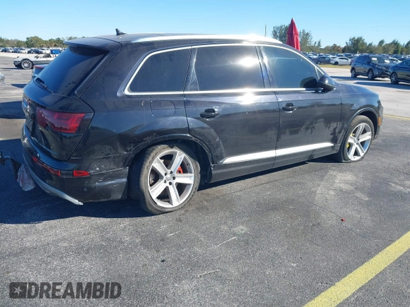 2019 Audi Q7 Prestige with VIN WA1VAAF70KD016797, listed as a IAAI auction lot 41722711 with 95,510 mi miles and . Bid and sale history available at DreamBid. Image 4.