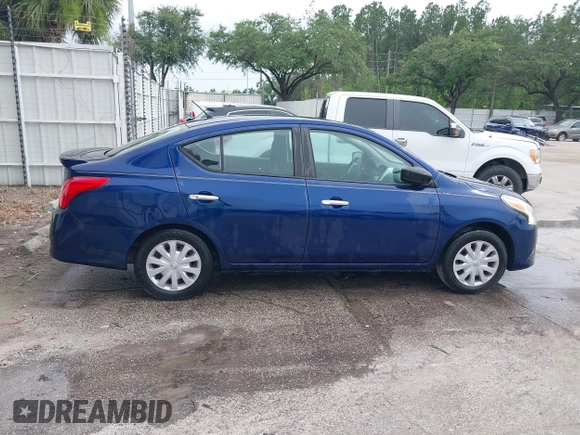 2019 Nissan Versa SV z VIN 3N1CN7AP6KL827853, wystawiony jako IAAI lot #42297286 z przebiegiem 78 165 mil mil oraz . Historia ofert i sprzedaży dostępna na DreamBid. Obrazek 13.