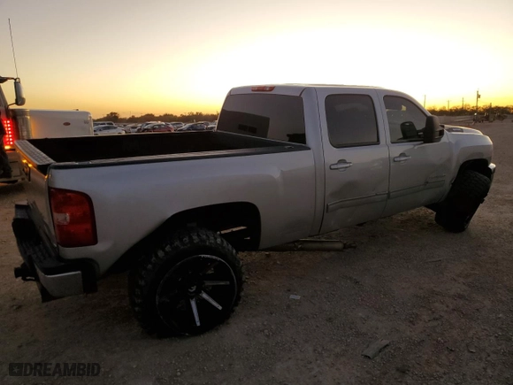 2013 Chevrolet Silverado 2500HD LTZ with VIN 1GC1KYE87DF182908, listed as a Copart auction lot 84106864 with 0 mi miles and Salvage Title. Bid and sale history available at carsss.com. Image 3.