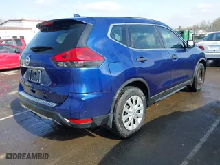 2017 Nissan Rogue SL with VIN 5N1AT2MT0HC843410, listed as a IAAI auction lot 41835952 with 199,822 mi miles. Bid and sale history available at carsss.com. Image 4.