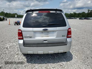 2011 Ford Escape XLT z VIN 1FMCU9DG8BKA85654, wystawiony jako Copart lot #64616925 z przebiegiem 188 948 mil mil oraz Szkoda całkowita • Salvage title. Historia ofert i sprzedaży dostępna na DreamBid. Obrazek 6.