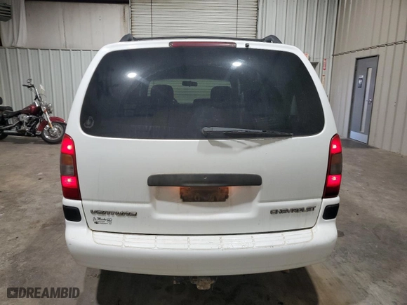 2000 Chevrolet Venture LT 1SD Pkg with VIN 1GNDX03E8YD302930, listed as a Copart auction lot 85424234 with 173,635 mi miles and Salvage Title. Bid and sale history available at carsss.com. Image 6.