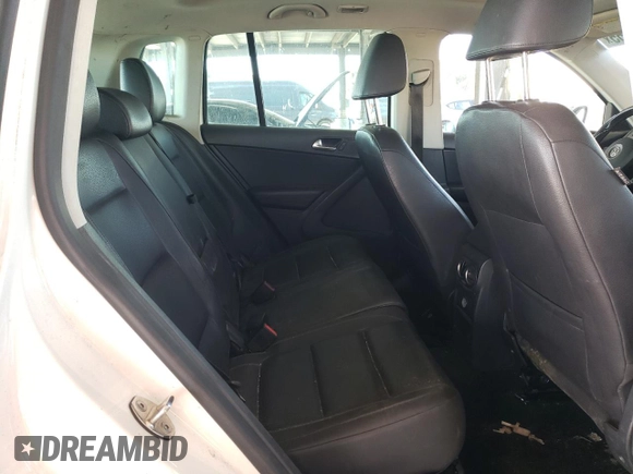 2012 Volkswagen Tiguan with VIN WVGCV7AX2CW515758, listed as a Copart auction lot 52456355 with 179,907 mi miles and Clean Title. Bid and sale history available at DreamBid. Image 10.