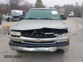 2006 Chevrolet Tahoe LS with VIN 1GNEC13V86R119341, listed as a IAAI auction lot 41564383 with 295,214 mi miles. Bid and sale history available at carsss.com. Image 12.