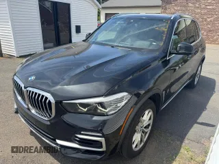 2019 BMW X5 xDrive40i z VIN 5UXCR6C58KLL13486, wystawiony jako Copart lot #59091415 z przebiegiem 152 342 mil mil oraz Tytuł czysty. Historia ofert i sprzedaży dostępna na DreamBid. Obrazek 1.