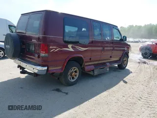 2006 Ford Econoline Cargo z VIN 1FDNE24L06HB26825, wystawiony jako IAAI lot #42379170 z przebiegiem 88 805 mil mil oraz . Historia ofert i sprzedaży dostępna na DreamBid. Obrazek 4.