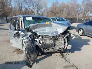 2015 Toyota Sienna XLE with VIN 5TDYK3DCXFS616362, listed as a IAAI auction lot 38882716 with Not Provided miles and . Bid and sale history available at DreamBid. Image 6.