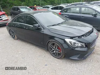 2014 Mercedes-Benz CLA 250 z VIN WDDSJ4EB7EN138013, wystawiony jako IAAI lot #42365014 z przebiegiem 185 393 mil mil oraz . Historia ofert i sprzedaży dostępna na DreamBid. Obrazek 1.