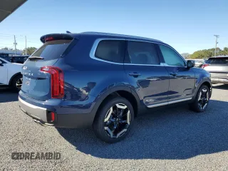 2025 Kia Telluride S with VIN 5XYP64GC1SG569196, listed as a Copart auction lot 81035284 with Not Provided miles and Salvage Title. Bid and sale history available at DreamBid. Image 3.