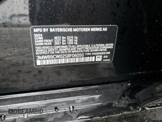 2025 BMW 3 Series 330i xDrive with VIN 3MW89CW02S8F06050, listed as a Copart auction lot 41817495 with 1,709 mi miles and Salvage Title. Bid and sale history available at carsss.com. Image 12.