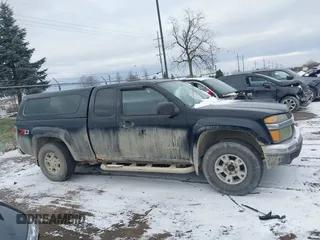 2005 Chevrolet Colorado LS Z71 with VIN 1GCDT196258204264, listed as a IAAI auction lot 41080277 with 138,761 mi miles. Bid and sale history available at carsss.com. Image 13.