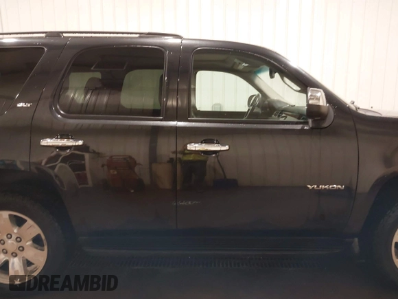 2011 GMC Yukon SLT with VIN 1GKS2CE04BR145686, listed as a IAAI auction lot 41909122 with 105,574 mi miles and . Bid and sale history available at DreamBid. Image 14.