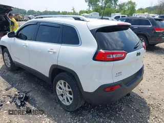 2016 Jeep Cherokee Latitude with VIN 1C4PJMCB8GW148470, listed as a IAAI auction lot 42415483 with 146,427 mi miles and . Bid and sale history available at DreamBid. Image 3.