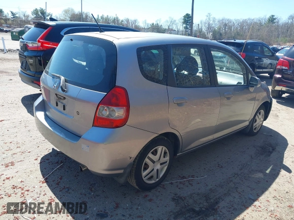 2007 Honda Fit с VIN JHMGD38497S014441, выставлен на аукционе IAAI как лот 41987759 с пробегом 110 070 миль миль и . История ставок и продаж доступна на DreamBid. Изображение 4.