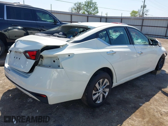 2020 Nissan Altima 2.5 S with VIN 1N4BL4BV7LN319960, listed as a IAAI auction lot 41977717 with 1 mi miles. Bid and sale history available at carsss.com. Image 4.