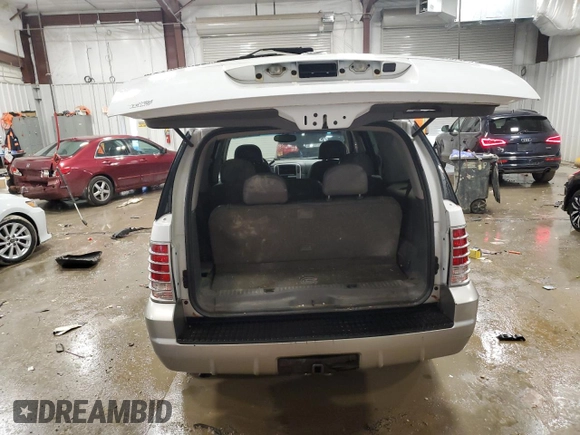 2002 Mercury Mountaineer z VIN 4M2DU86W62ZJ26324, wystawiony jako Copart lot #45649415 z przebiegiem 191 927 mil mil oraz Nie do naprawy. Historia ofert i sprzedaży dostępna na DreamBid. Obrazek 6.