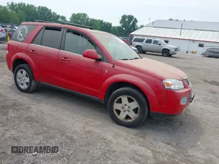 2007 Saturn VUE V6 z VIN 5GZCZ53467S857192, wystawiony jako IAAI lot #42414507 z przebiegiem 182 772 mil mil oraz . Historia ofert i sprzedaży dostępna na DreamBid. Obrazek 1.