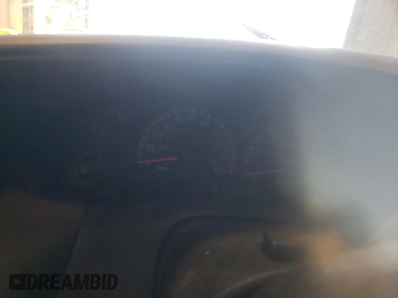 2000 Ford F-150 XL z VIN 1FTRX17W4YKA07388, wystawiony jako Copart lot #53160325 z przebiegiem Nie podano mil oraz Czysty tytuł • Clean title. Historia ofert i sprzedaży dostępna na DreamBid. Obrazek 9.